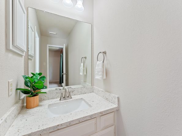 1017 Oak Knoll Court, Sugar Land TX 77498