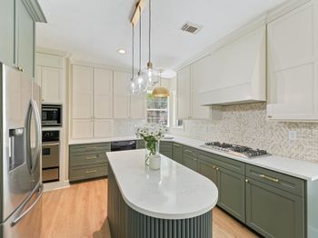 1017 Oak Knoll Court