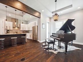 5121 Elysian Street, Houston TX 77009