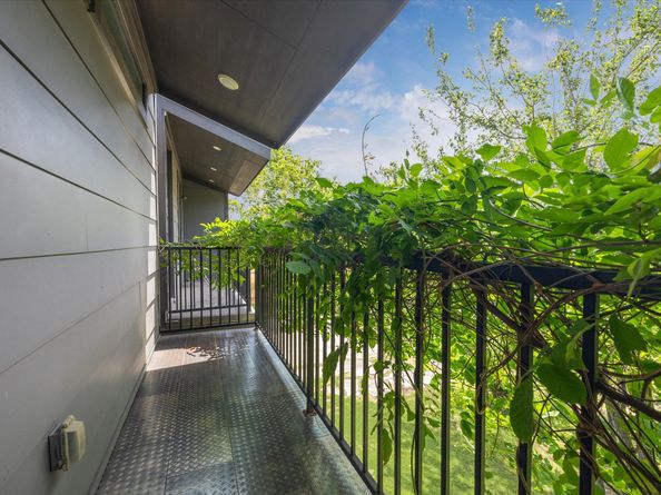 5121 Elysian Street, Houston TX 77009