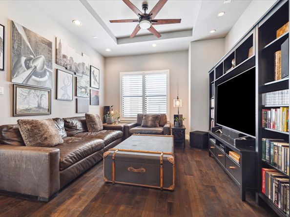 5121 Elysian Street, Houston TX 77009