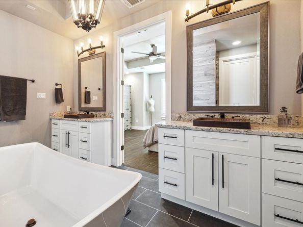 5121 Elysian Street, Houston TX 77009