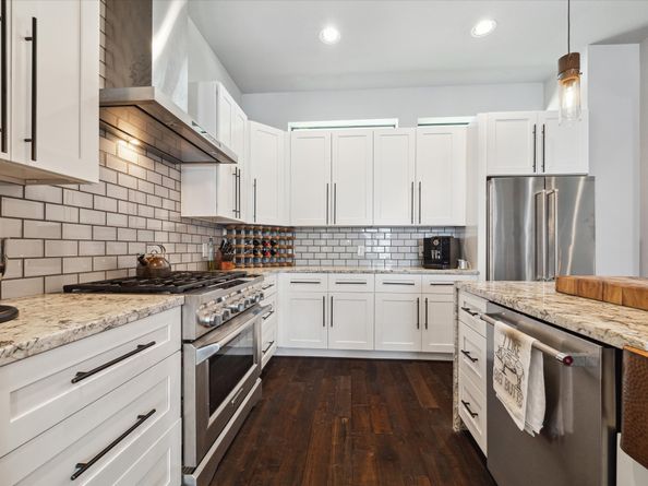 5121 Elysian Street, Houston TX 77009