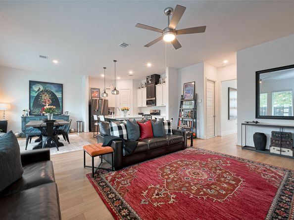 1615 Regents Gate Road, Houston TX 77055