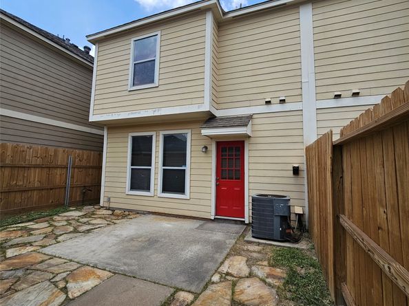 8039 Ellinger Lane, Houston TX 77040