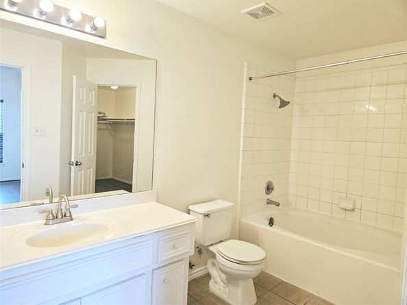 8039 Ellinger Lane, Houston TX 77040