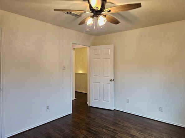 8039 Ellinger Lane, Houston TX 77040