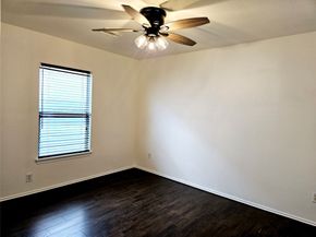 8039 Ellinger Lane, Houston TX 77040