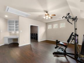 95 W Hullwood Circle, The Woodlands TX 77389