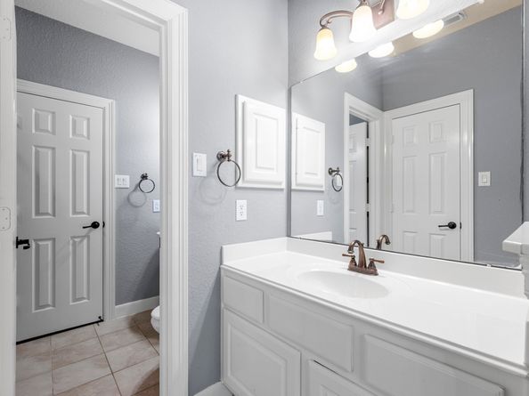 95 W Hullwood Circle, The Woodlands TX 77389