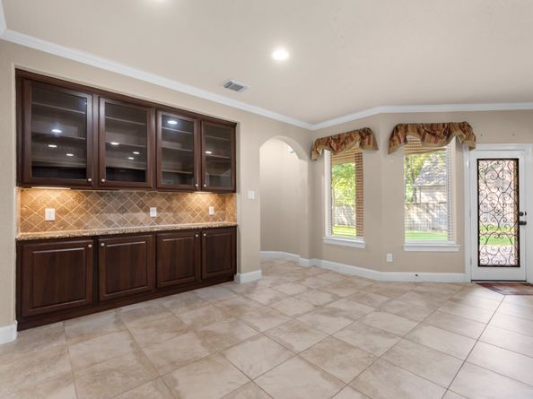 95 W Hullwood Circle, The Woodlands TX 77389