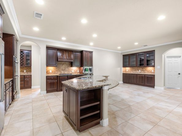 95 W Hullwood Circle, The Woodlands TX 77389