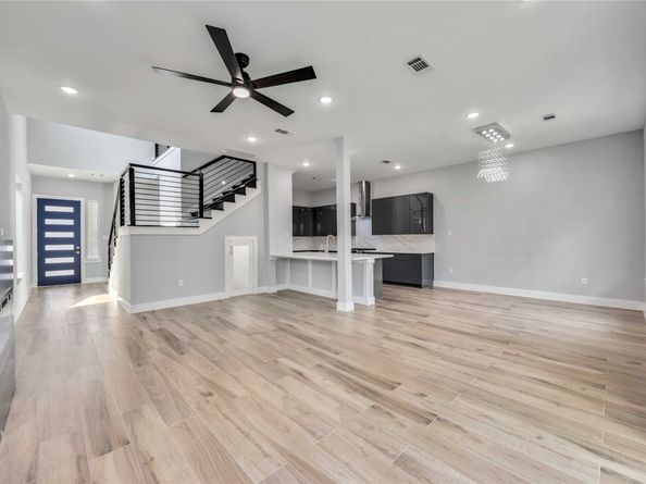 4923 Golden Forest Street A, Houston TX 77091