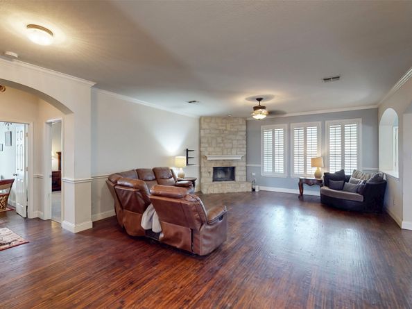 5112 Showdown Lane, Grand Prairie TX 75052