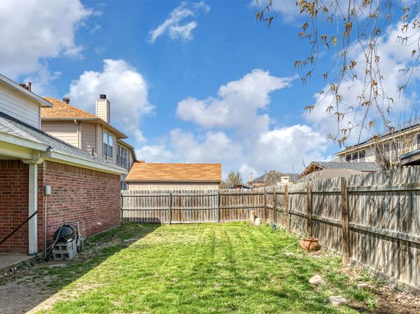 5112 Showdown Lane, Grand Prairie TX 75052