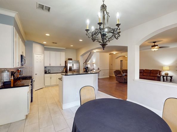 5112 Showdown Lane, Grand Prairie TX 75052