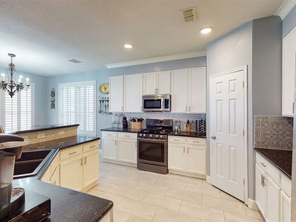 5112 Showdown Lane, Grand Prairie TX 75052