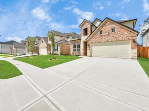 12023 Maple Oak Drive, Houston TX 77066