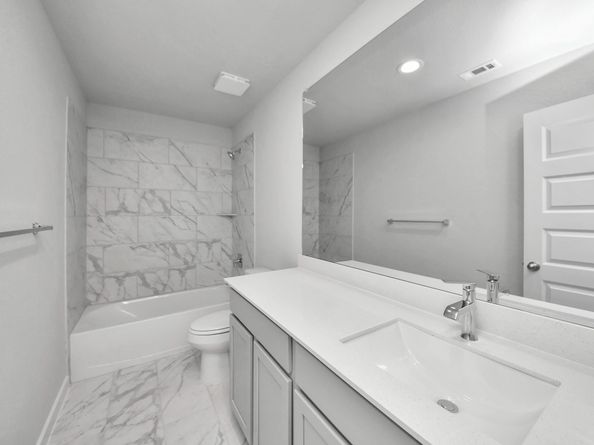 12023 Maple Oak Drive, Houston TX 77066
