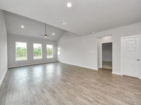 12023 Maple Oak Drive, Houston TX 77066