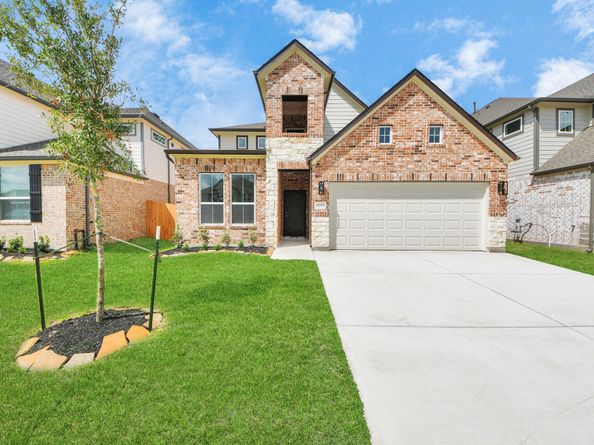 12023 Maple Oak Drive, Houston TX 77066