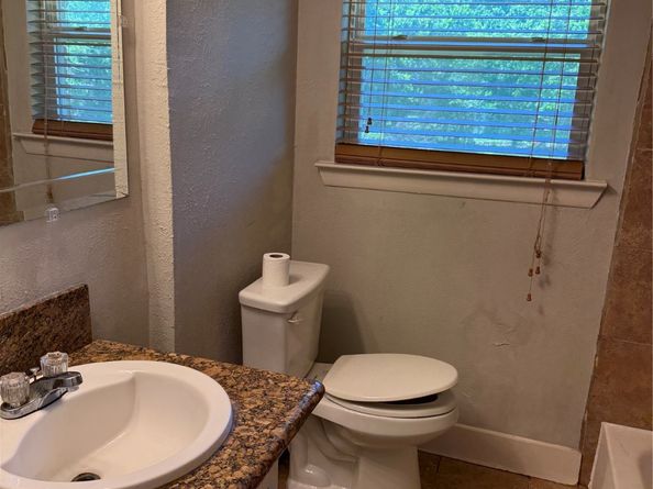 10317 Kelburn Drive, Houston TX 77016
