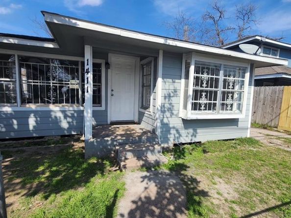 1411 E 36th Street, Houston TX 77022