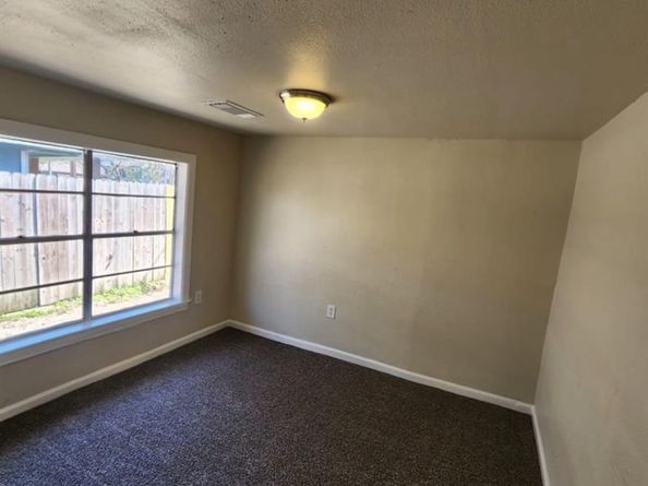 1411 E 36th Street, Houston TX 77022