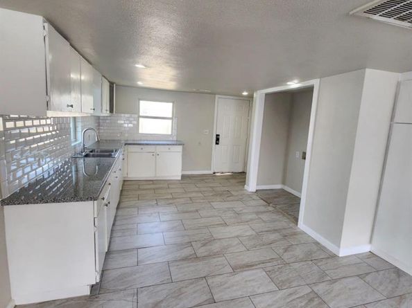 1411 E 36th Street, Houston TX 77022