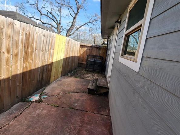 1411 E 36th Street, Houston TX 77022