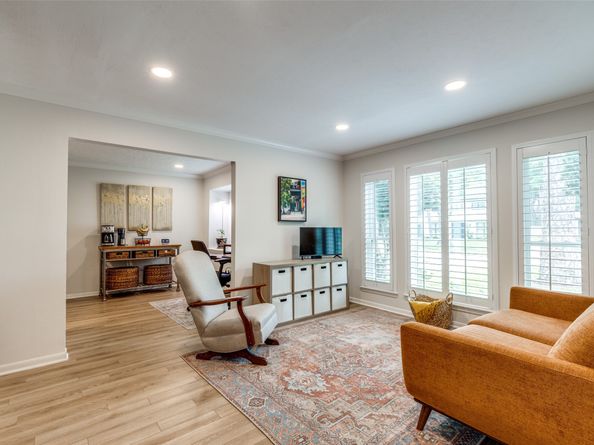2827 Fontana Drive, Houston TX 77043