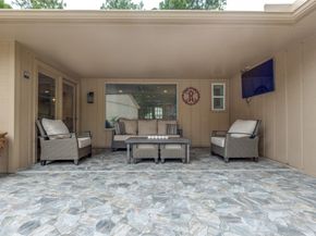 2827 Fontana Drive, Houston TX 77043