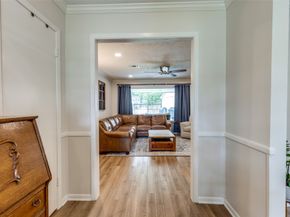2827 Fontana Drive, Houston TX 77043