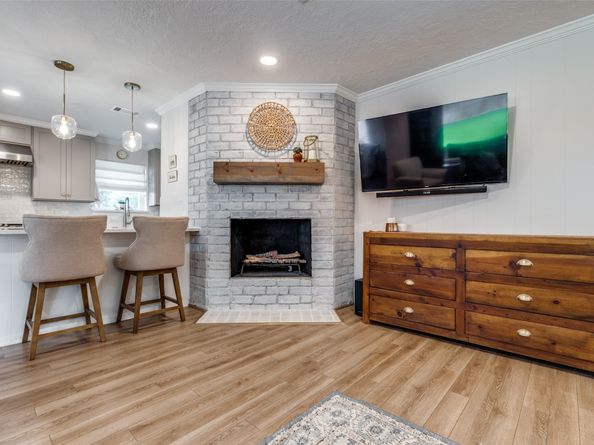 2827 Fontana Drive, Houston TX 77043