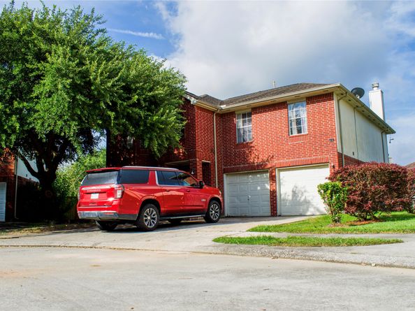2519 Foxville Drive, Houston TX 77067