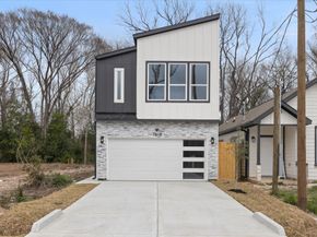 7814 Beckley Street, Houston TX 77088