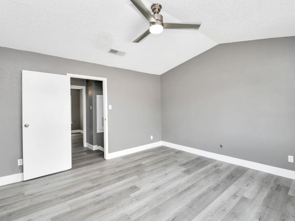12300 Brookglade Circle 127, Houston TX 77099