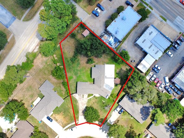 10214 Moorberry Lane, Houston TX 77043