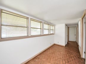 10214 Moorberry Lane, Houston TX 77043