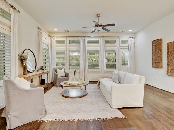 6604 Eureka Street, Houston TX 77008