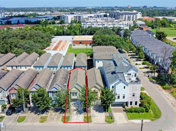 6604 Eureka Street, Houston TX 77008