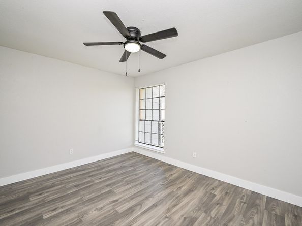 9090 S Braeswood Boulevard 86, Houston TX 77074