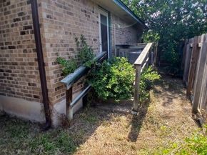 1106 Rocky Creek Drive, Pflugerville TX 78660