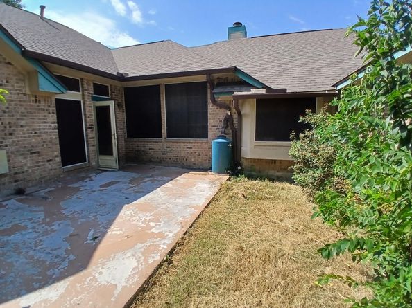 1106 Rocky Creek Drive, Pflugerville TX 78660
