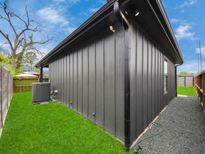 5520 Chapman Street, Houston TX 77009