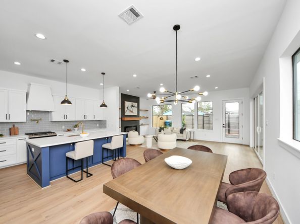 5520 Chapman Street, Houston TX 77009