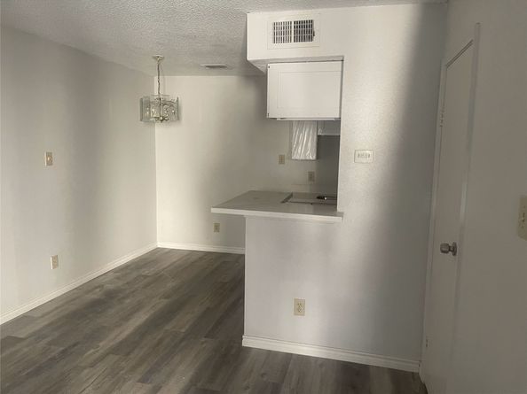 7402 Alabonson Rd 309, Houston TX 77088