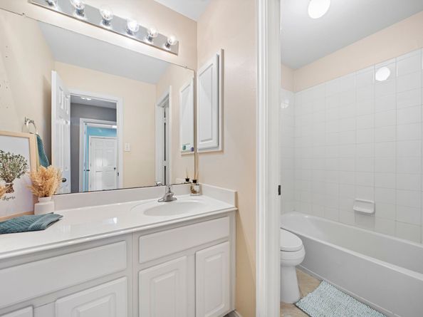 15015 Cozy Hollow Lane, Houston TX 77044