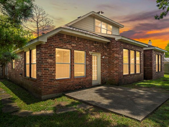 15015 Cozy Hollow Lane, Houston TX 77044