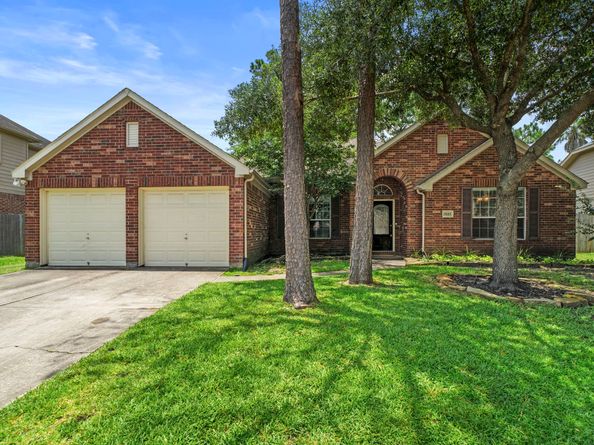15015 Cozy Hollow Lane, Houston TX 77044